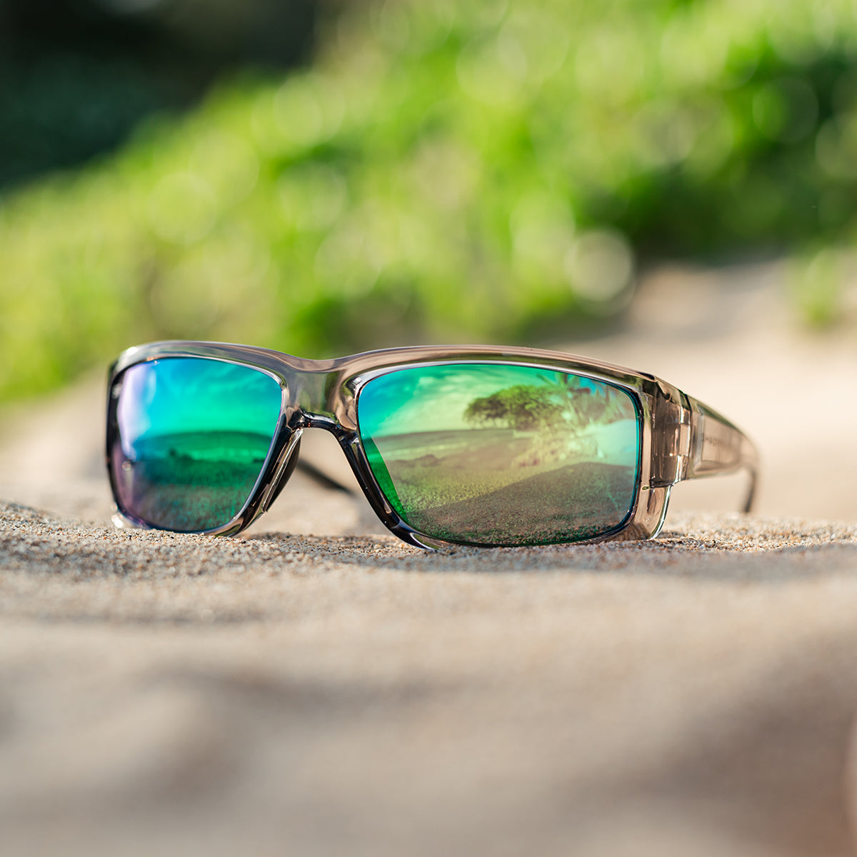 Capitan Emerald Smoke Polarized - Image 5
