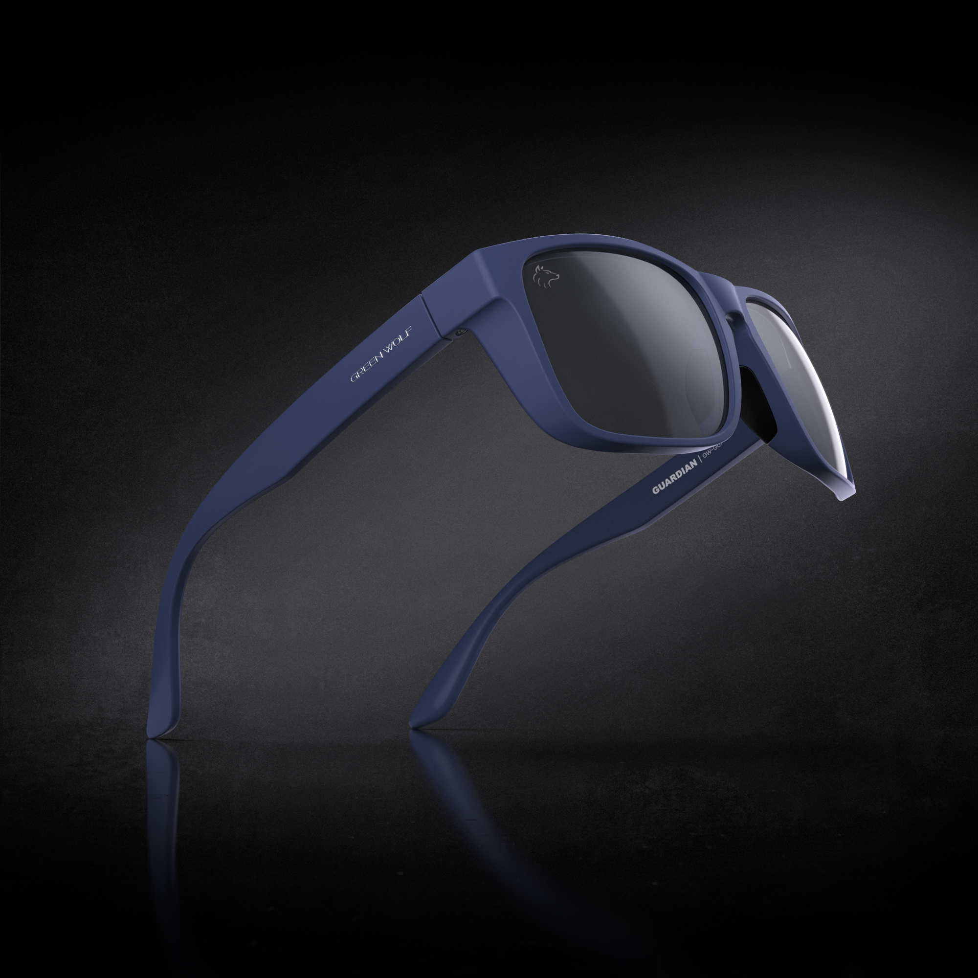 Alternative view of Green Wolf Guardian   Navy