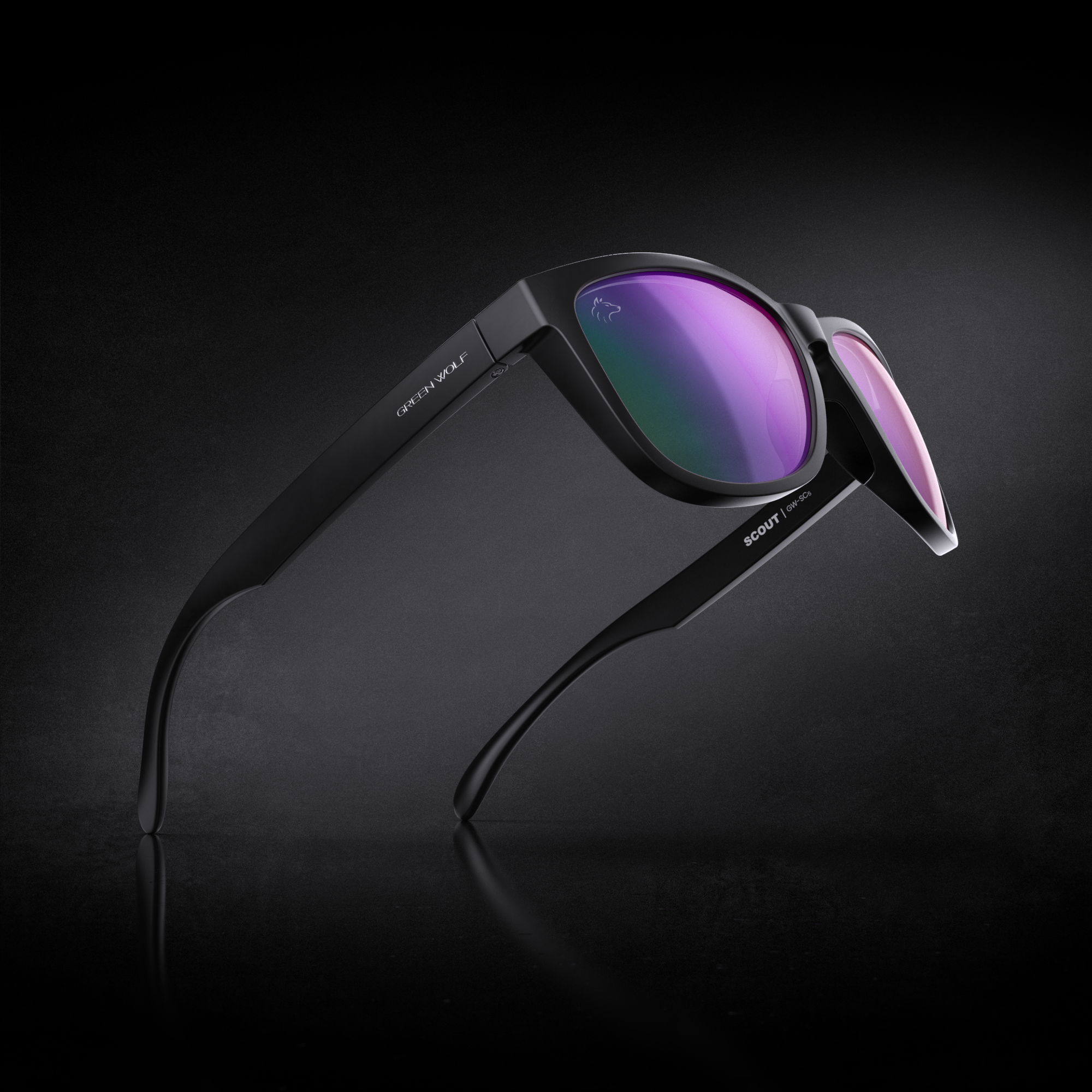 Alternative view of Green Wolf Scout   Black Green