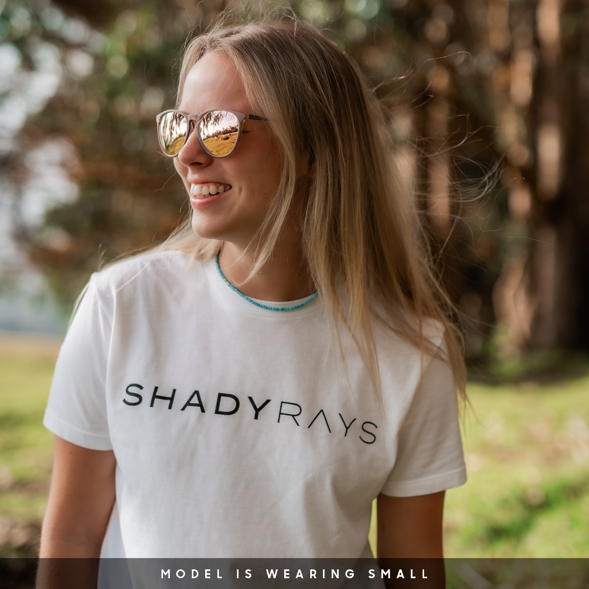 Alternative view of Graphic T Shirt   Signature Blackout